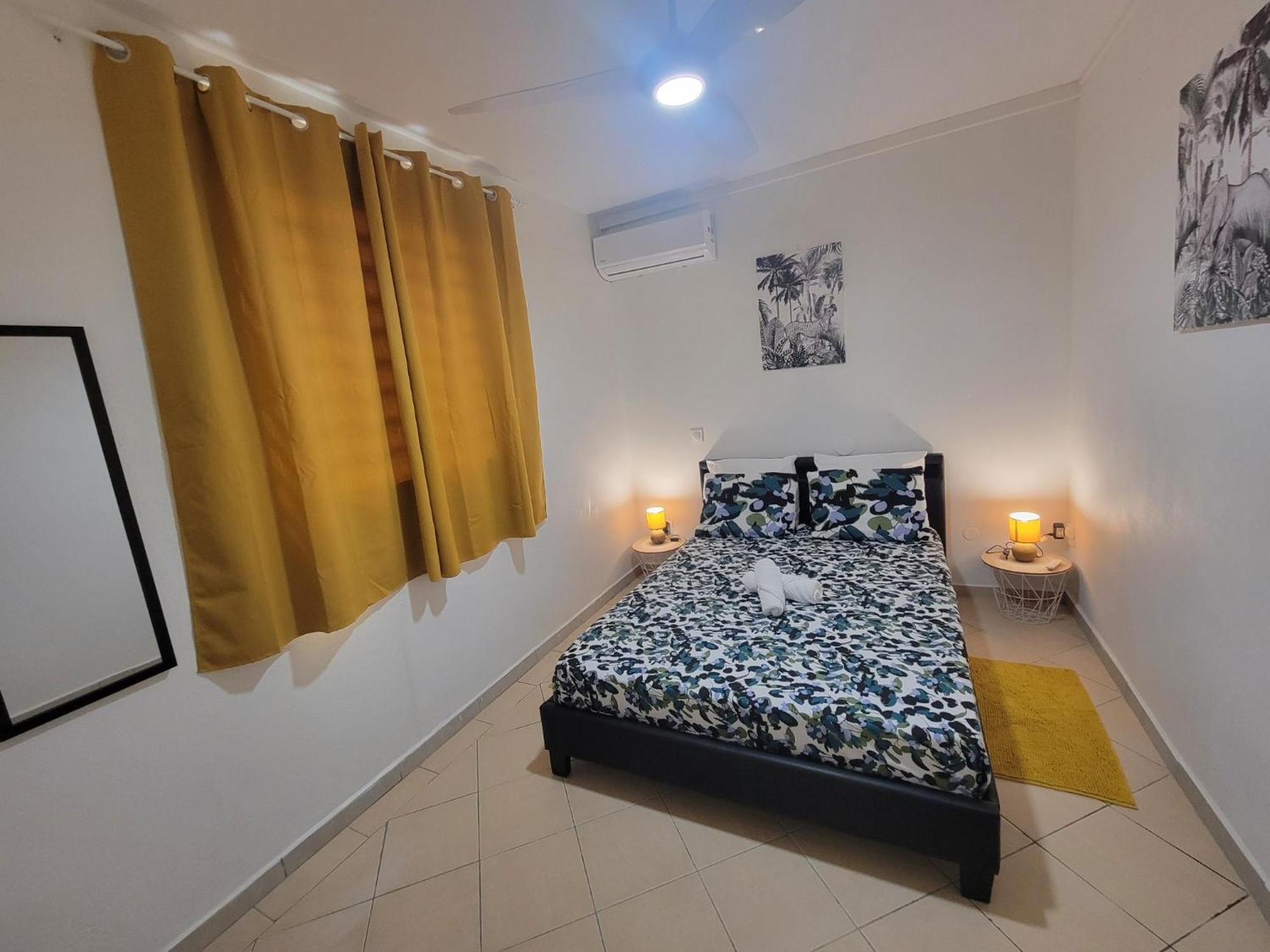 Henri Mango Apartment Les Abymes Exterior photo